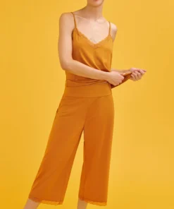 ThirdLove Sleep & Lounge WonderKnit™ Cropped Pant 8 ThirdLove Sleep & Lounge WonderKnit™ Cropped Pant